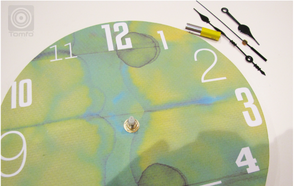 TOMFO-REPURPOSEDARTCHALLENGE-CLOCK-4