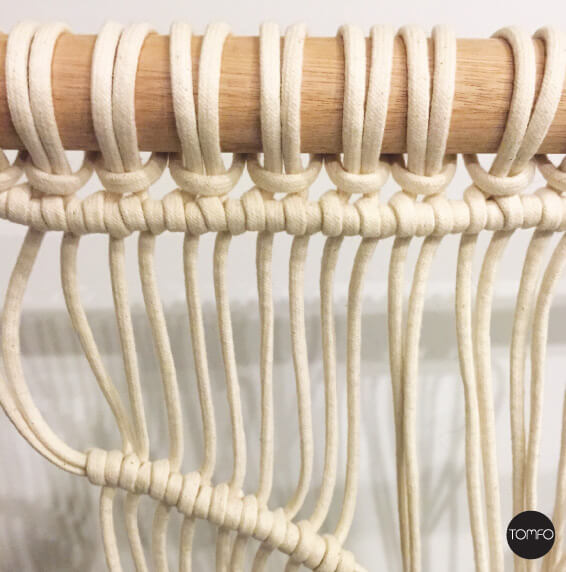 DIY-Macrame-hanging-step-1-Tomfo