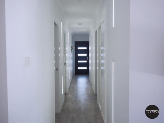 Channel-strip-lighting-for-hallways-Tomfo